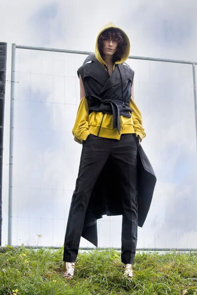 Look 40
